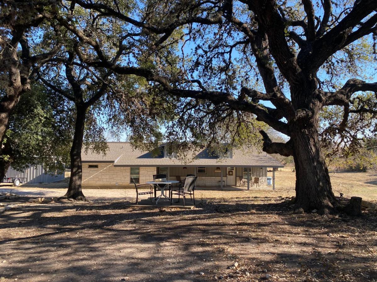 Texas Hill Country Ranch House - Great Views - Near Hidden Falls Park Smithwick エクステリア 写真