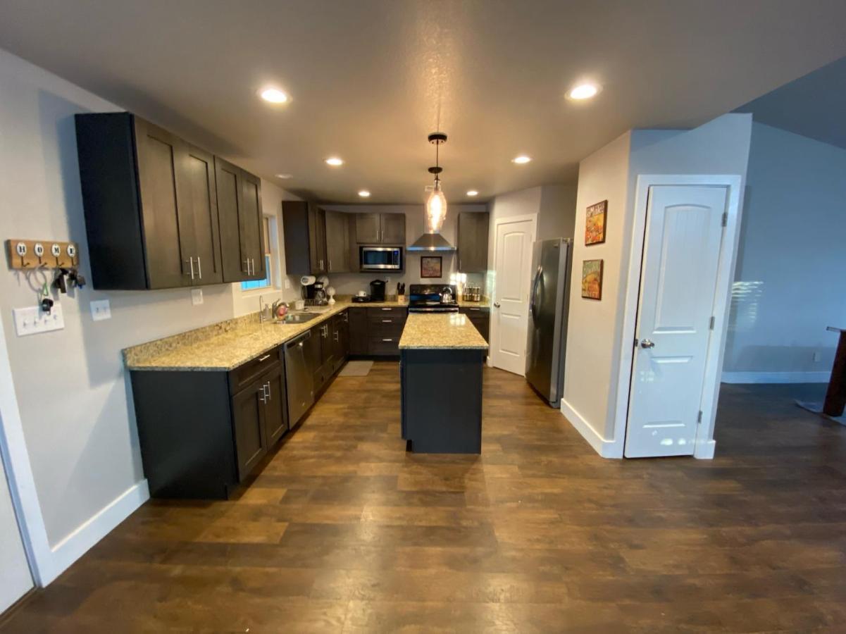 Texas Hill Country Ranch House - Great Views - Near Hidden Falls Park Smithwick エクステリア 写真