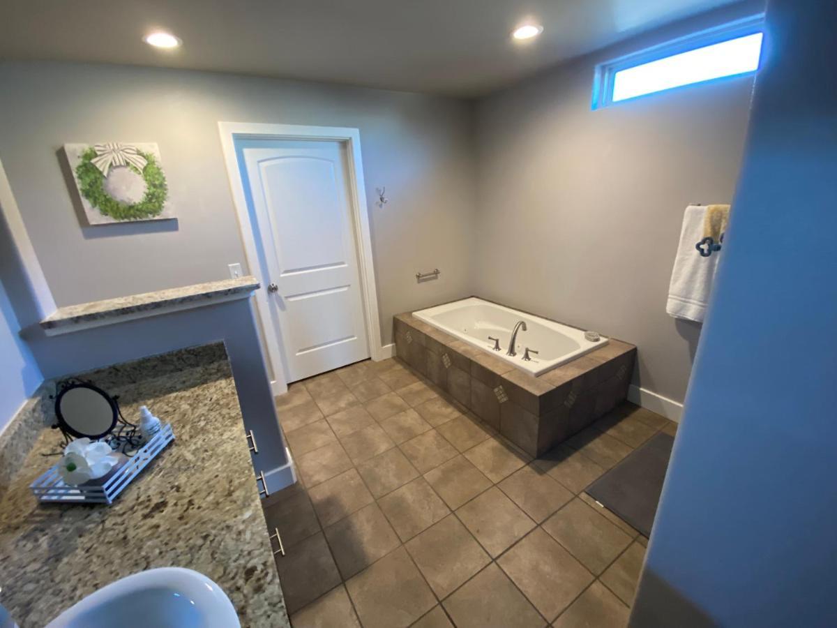 Texas Hill Country Ranch House - Great Views - Near Hidden Falls Park Smithwick エクステリア 写真
